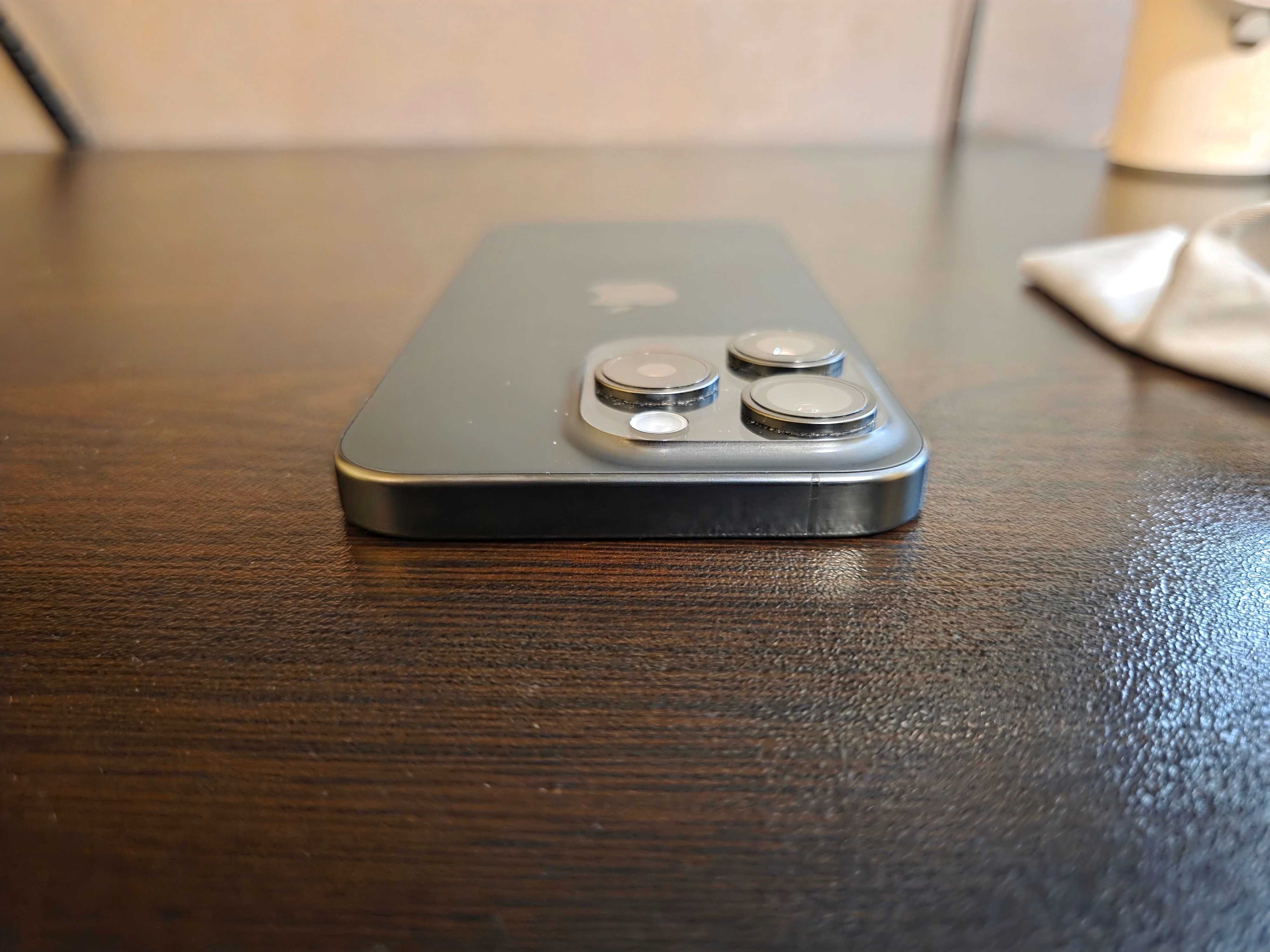 iPhone 15 Pro, 512GB, Titanium Black