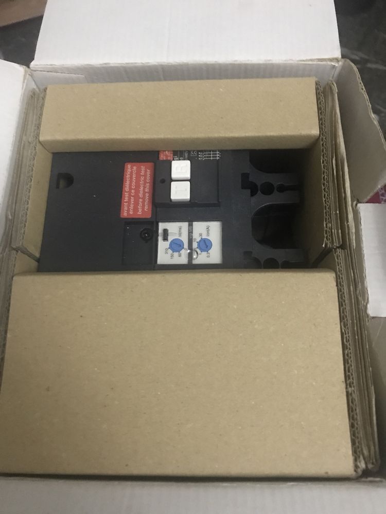 LV 432456 Устройство защитн откл мв 4 П 0,3/30А 220