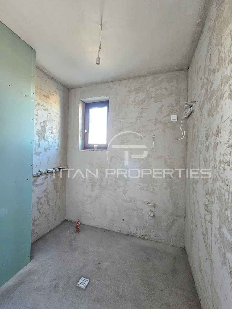 Продава се Тристаен апартамент в Пловдив, Беломорски - 111 кв.м за 1488 €/кв.м - Снимка #8