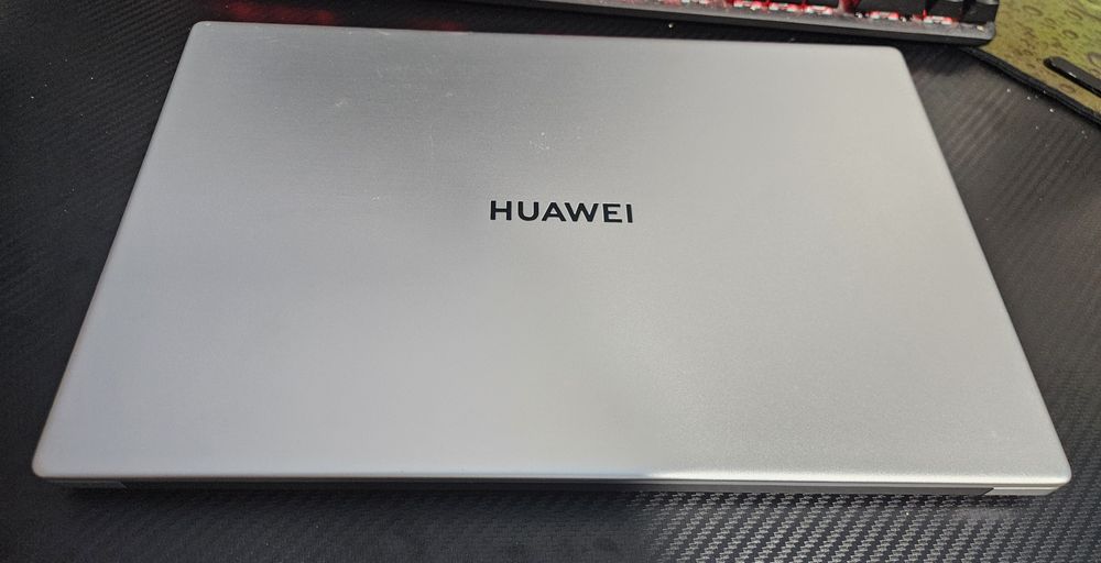 Huawei matebook D15 i3-1115G