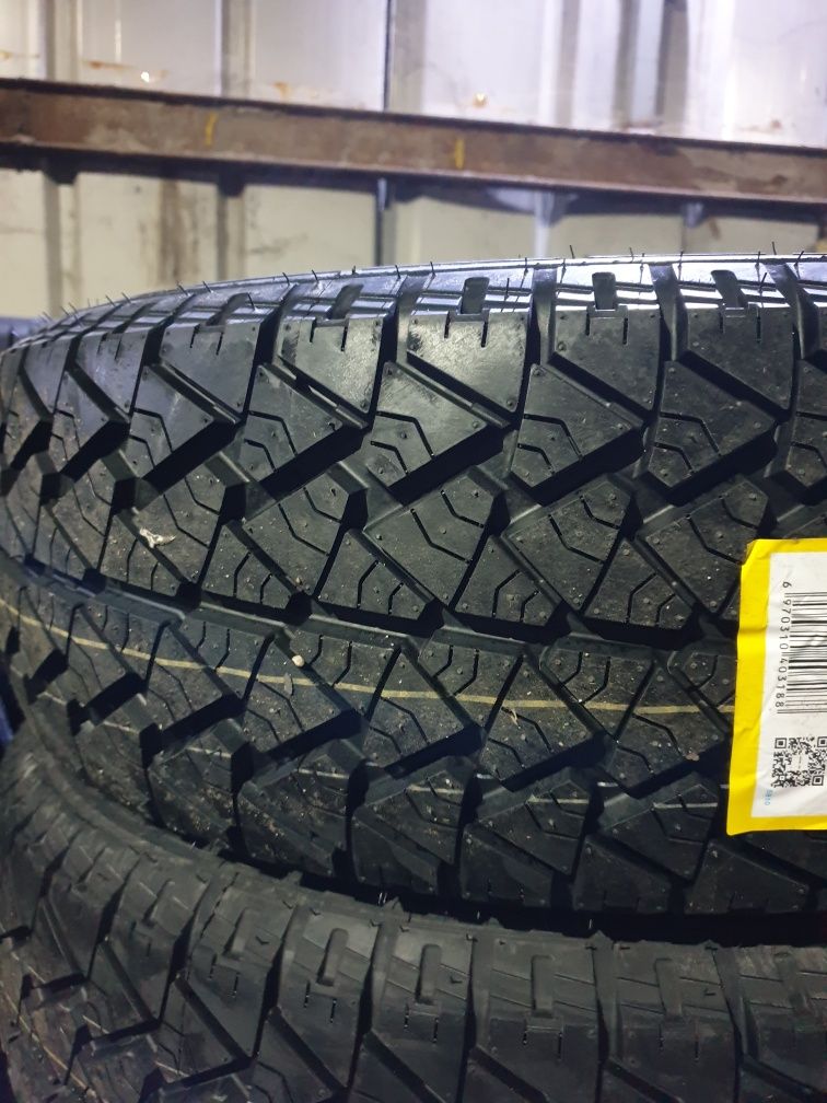 Vand anvelope noi all season,all terrain 235/70 R16 Fortune M+S