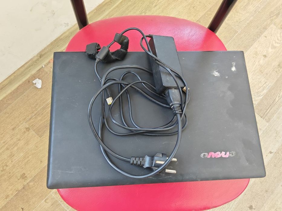 Notebook lenevo chotki ishledi studentlarga bolovradi