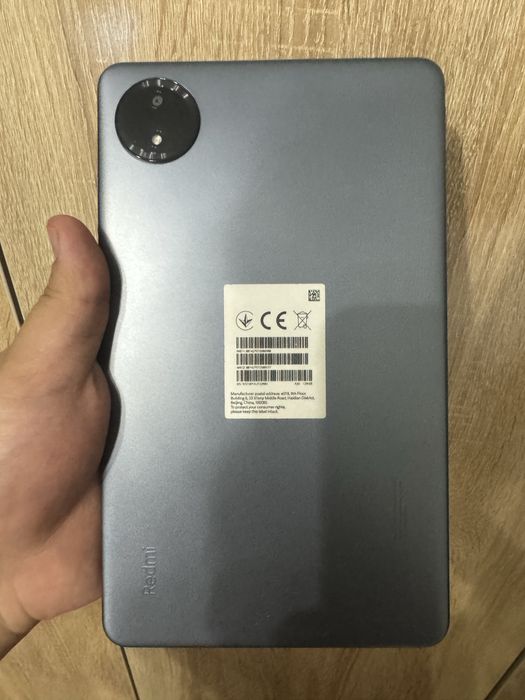Redmi pad se 8.7. 4/128 grey  1 oy ishlatilgan  aybi yoq