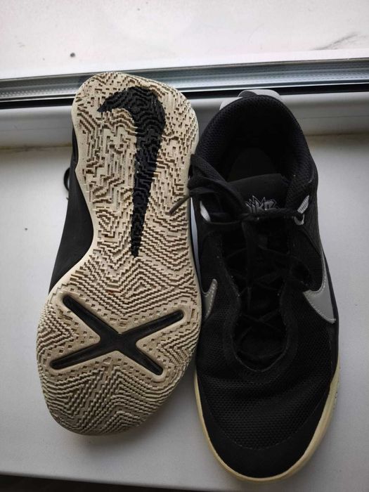 Adidași Nike originali – negru/gri, stare foarte bună