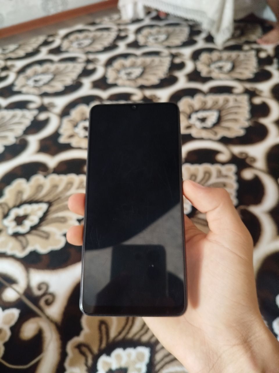 Samsung a32 sotiladi. Kelishsak boladi