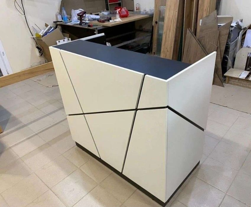 Ресепшн, торговое оборудование.