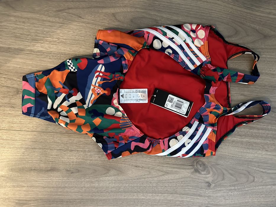 Нов! С етикети! Цял бански Adidas