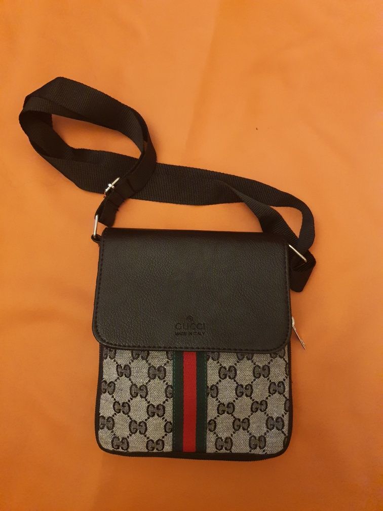 Borseta / Geanta  Louis Vuitton