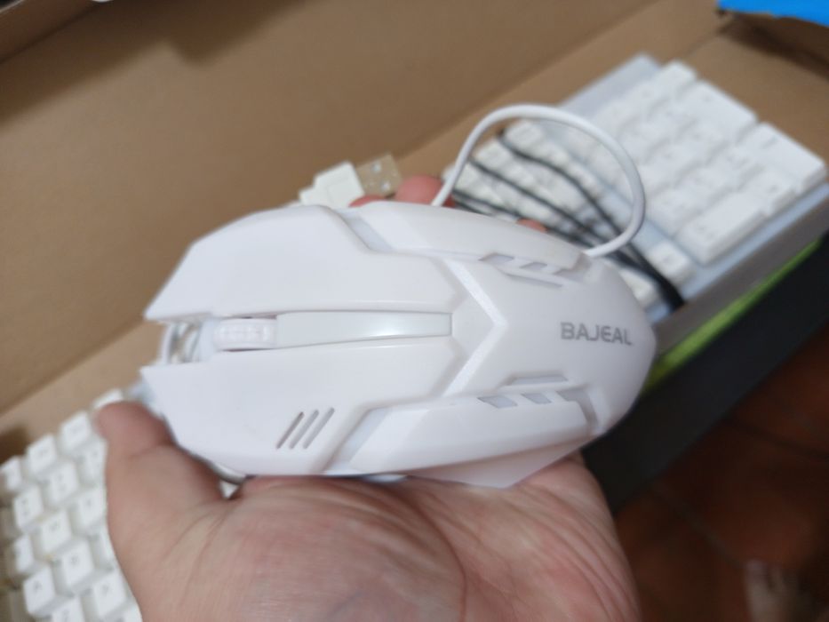 Клавиатура мембранная и мышка