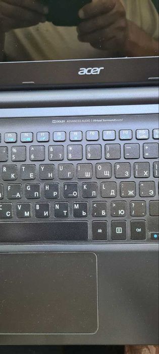 Продаю  ноутбук  Acer  Aspire V5-551G