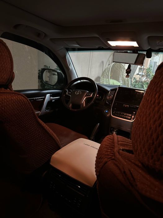 Продаётся Toyota Land Crusier 200