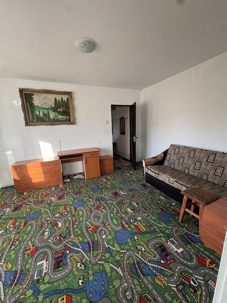 Inchiriez apartament 2 camere,zona astra