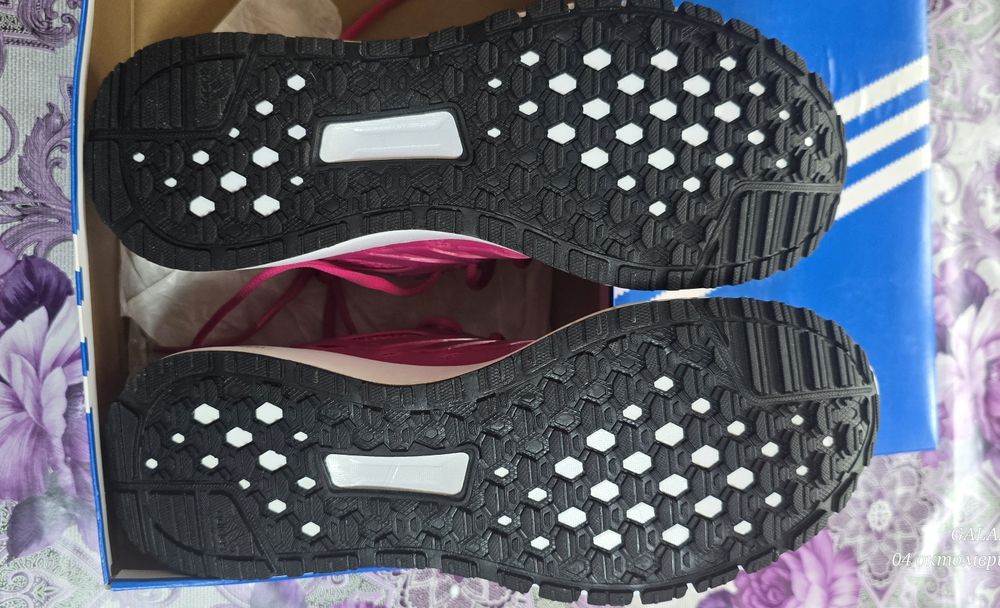 Чисто нови * ADIDAS* 44 2/3-ти