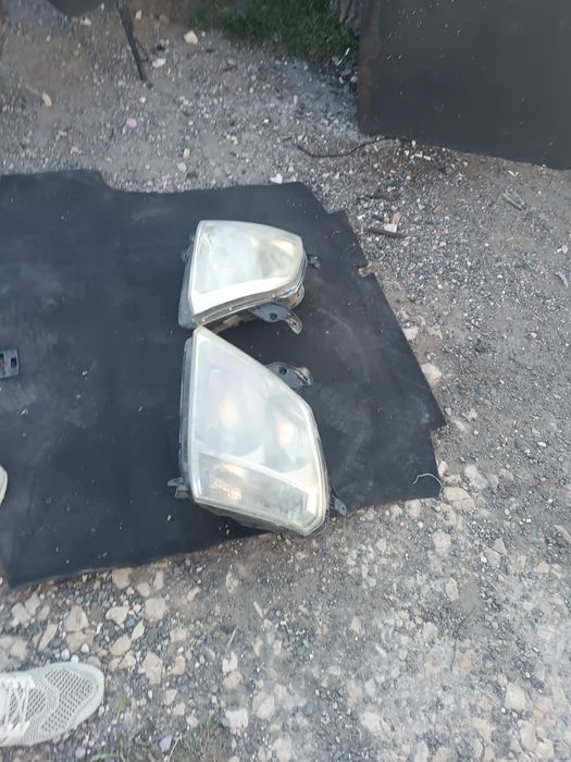 Ляв Фар за Опел Мерива 03-2010г