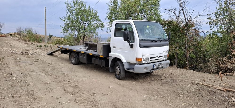 Нисан кабстар бордови 4,40м.