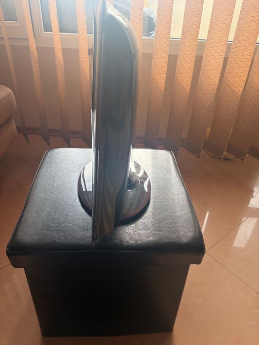 Монитор Samsung T24E390EW и Монитор 22" (55.88 cm) Samsung P2270HD