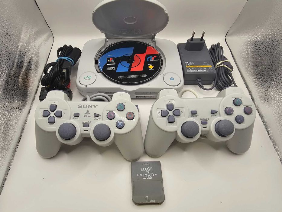 Consola Sony Play Station One complet + 2 controllere