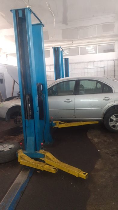 Авто подъемники продам Б/У