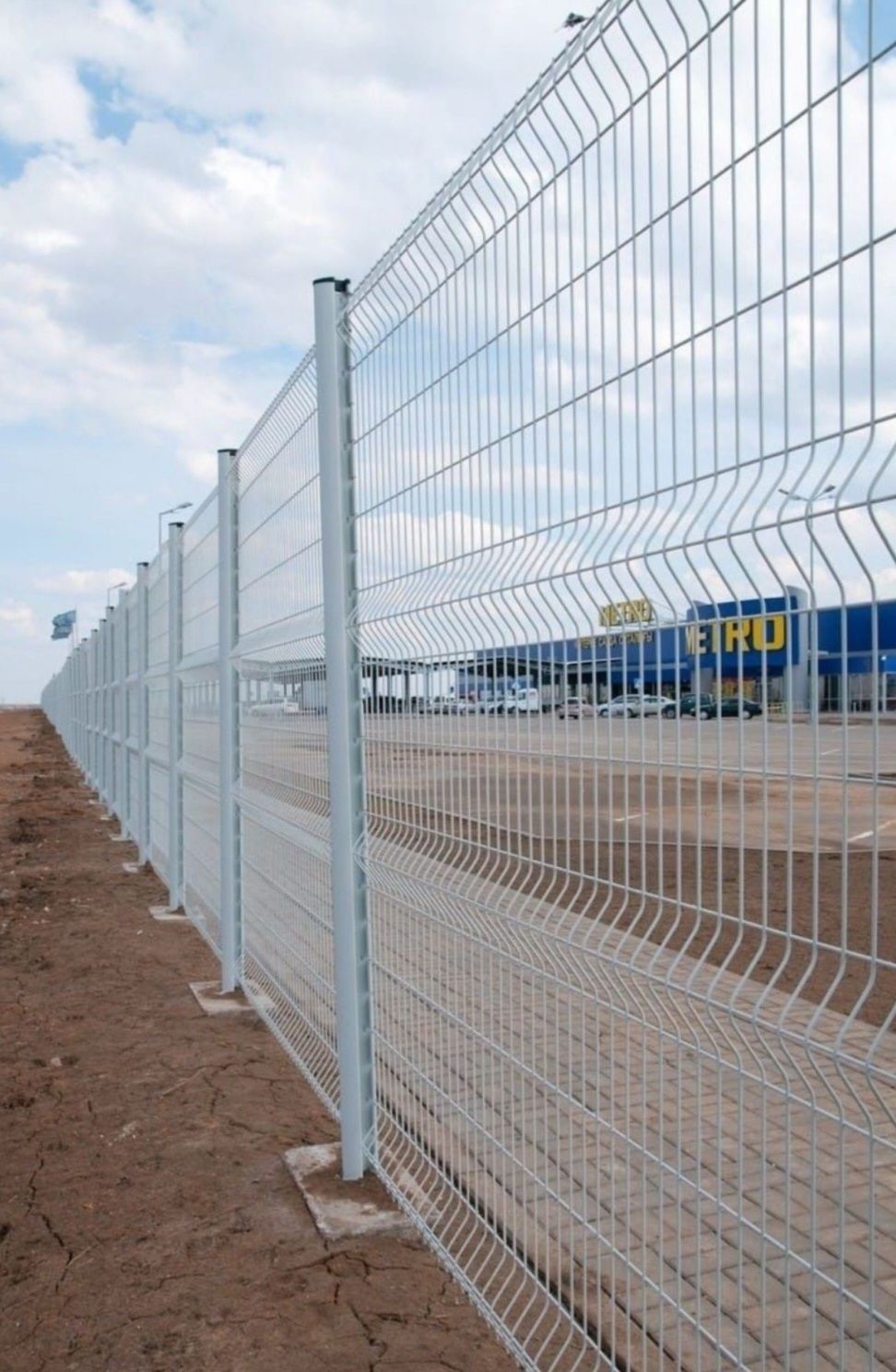 Construim garduri și porți exact după cerințele dumneavoastră (cu sau