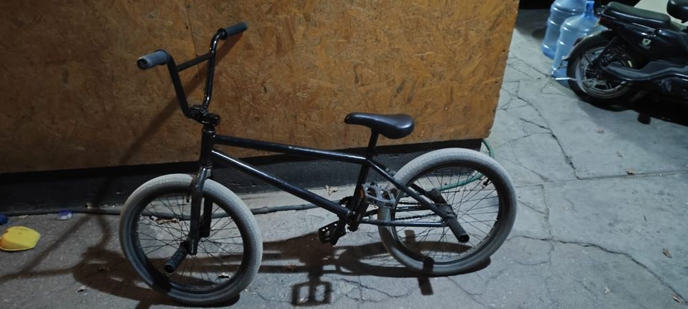 Продаю бмх лимит дк