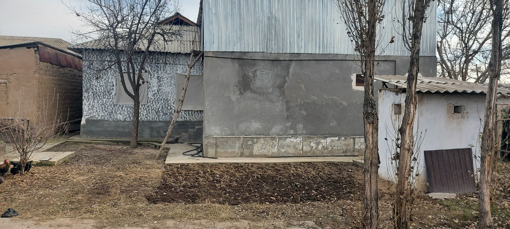 Новый Узбекистан Продаётся 5 комнатны дом 5.6 соток