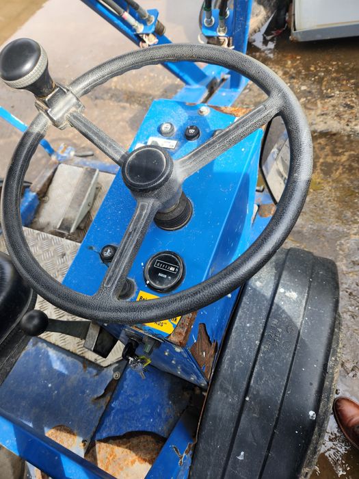 Masina pentru pavaje Hydromac 2000