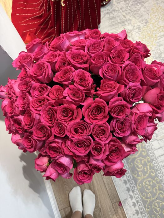 81штук цветы 80см Голландские розы свежие 101штук