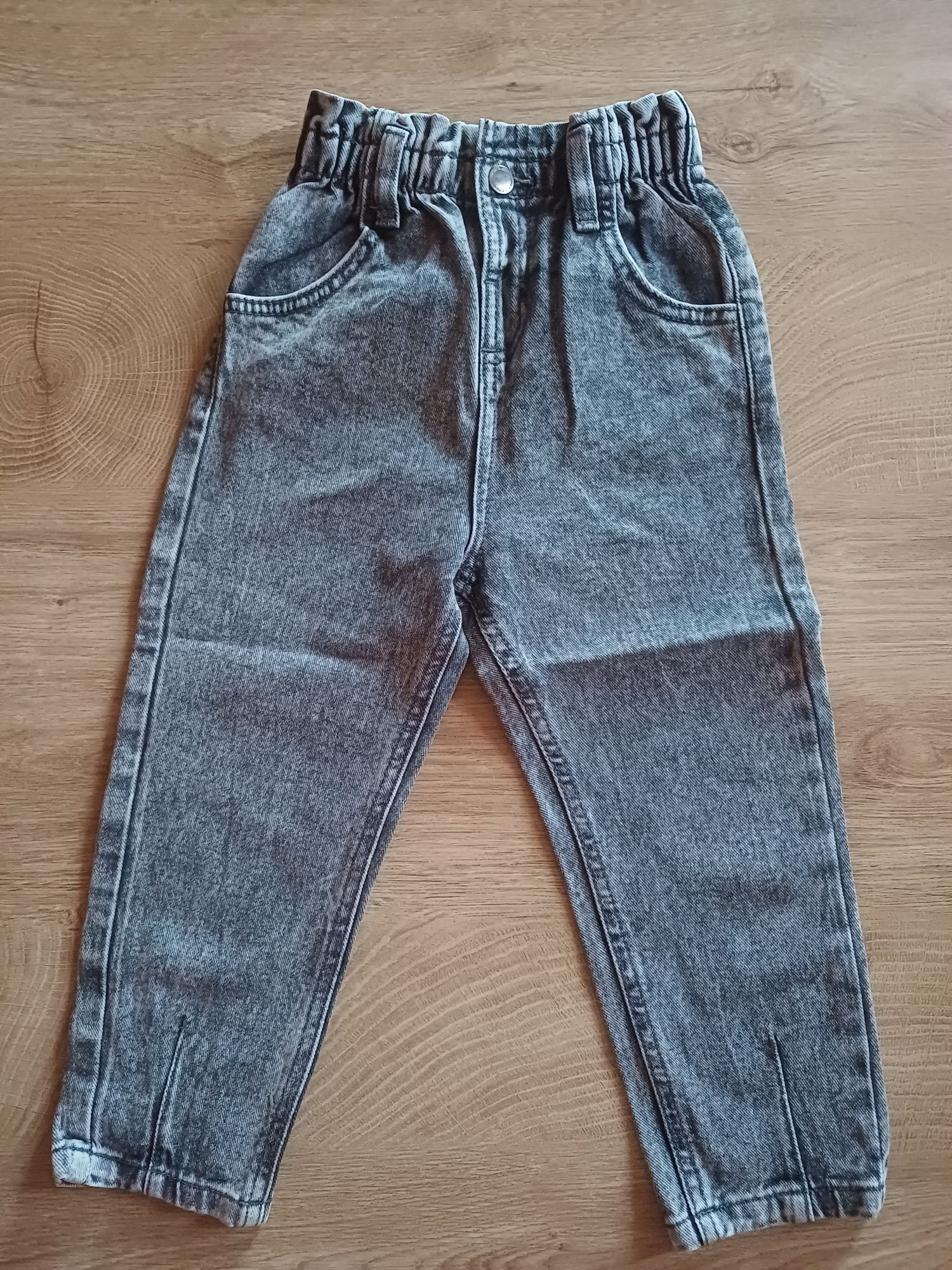 Детски дънки размер 104 см, Zara, Reserved и Levi's