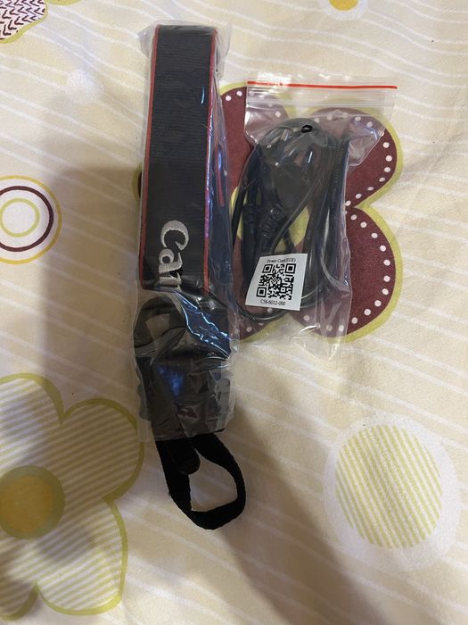 Фотоапарат Canon EOS 1300D