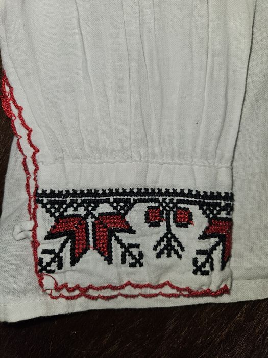 Vand camasa traditionala iie romaneasca