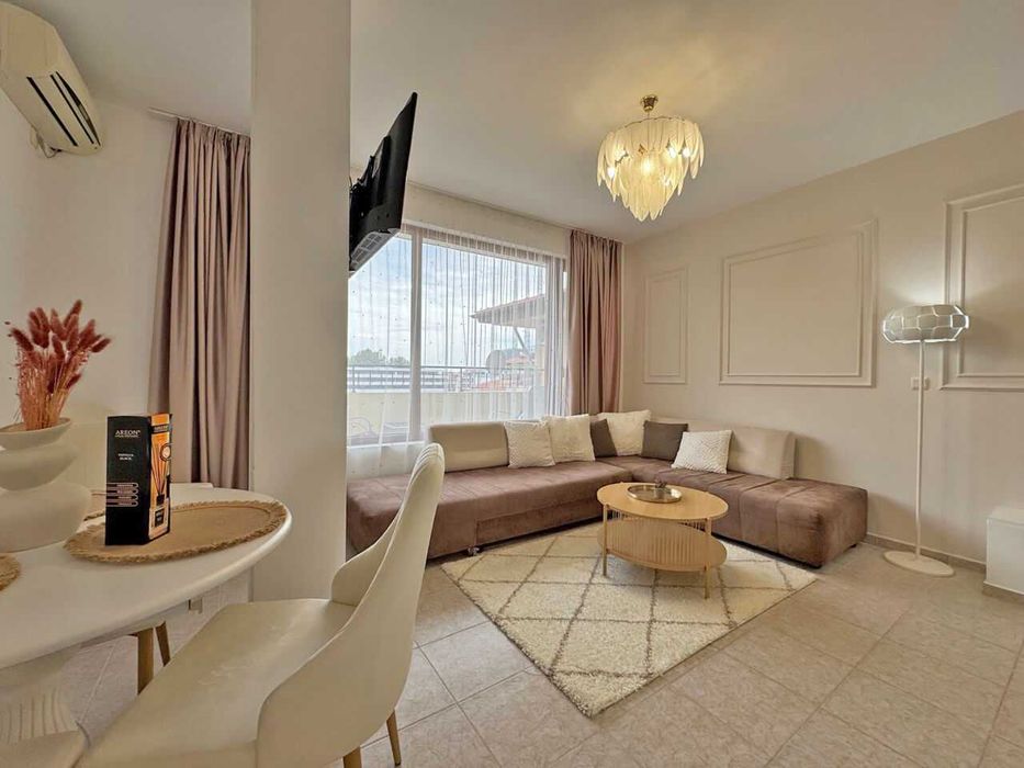 Продава се Тристаен апартамент в к.к. Слънчев бряг - 83 кв.м за 1205 €/кв.м - Снимка #1