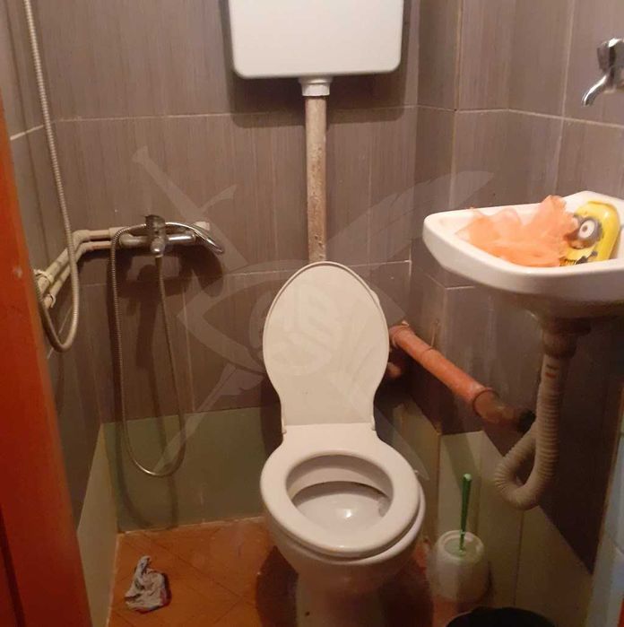 Дава се под наем Едностаен апартамент в Варна, Аспарухово - 12 кв.м за 75 € - Снимка #2