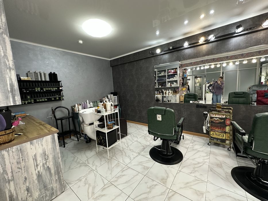 Сдается парикмахерское кресло