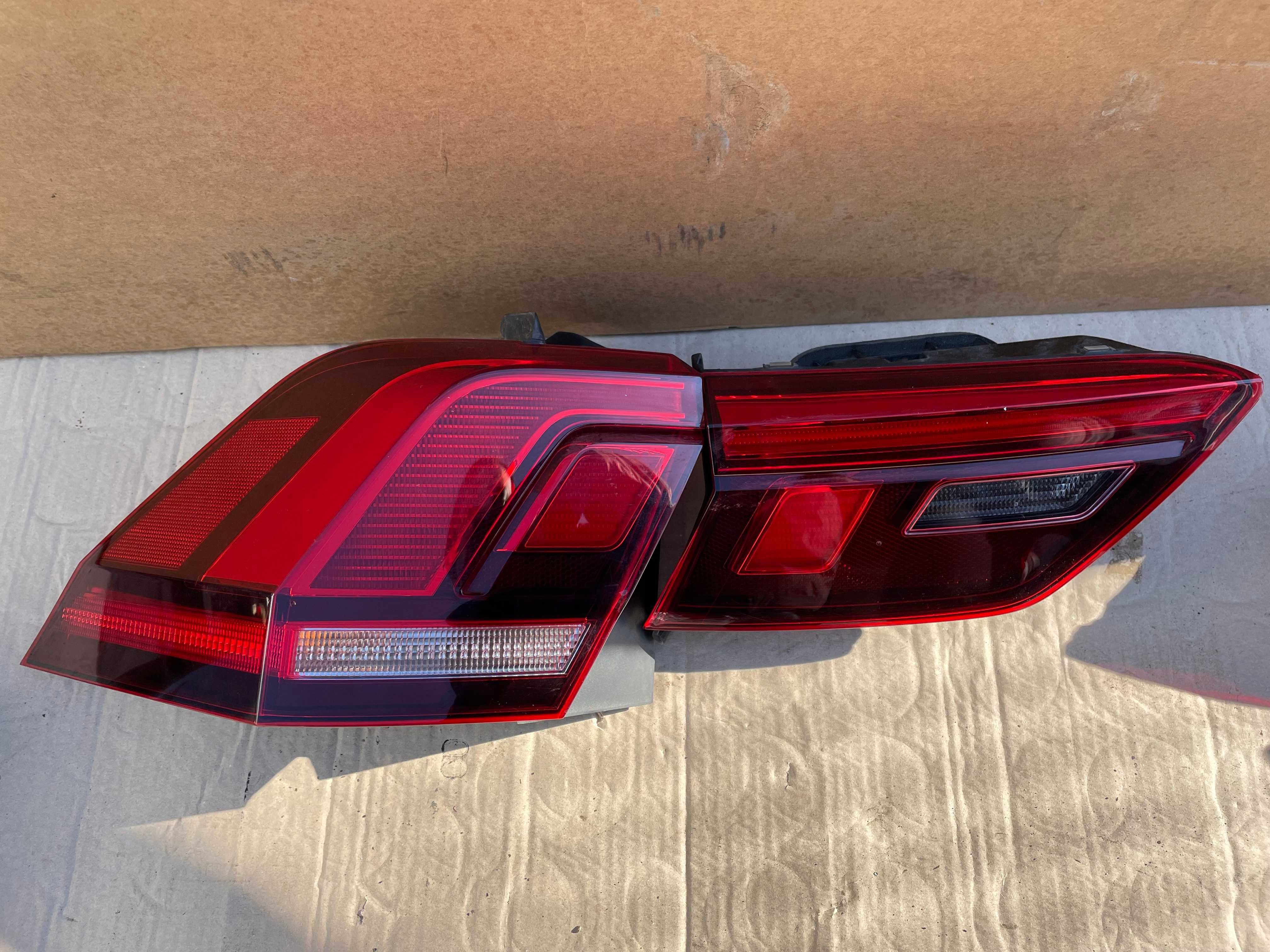 Stop stanga-dreapta pe aripa VW Tiguan 2018 5NA945095C 5NA945096C