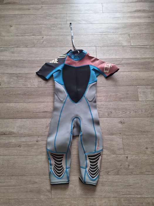 Кайт 13м + 9м + bar + кайт дъски + неопрени + board bag