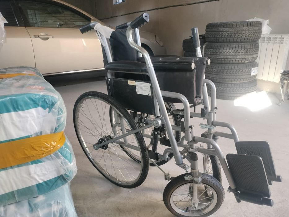 продам инвалидьная кольяску!!