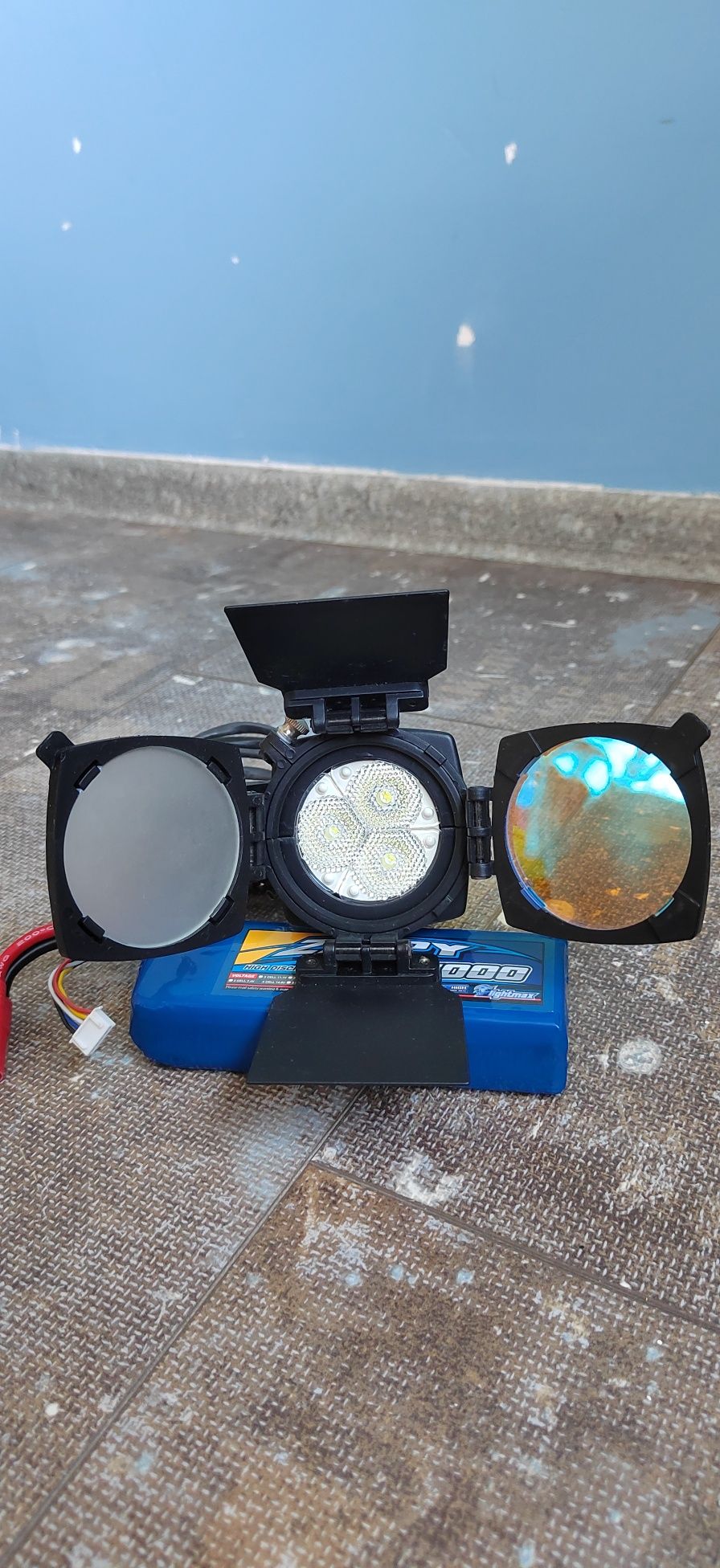LED видео осветление