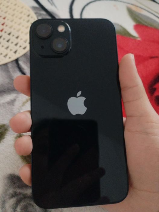 Vand/schimb iphone 13 midnight