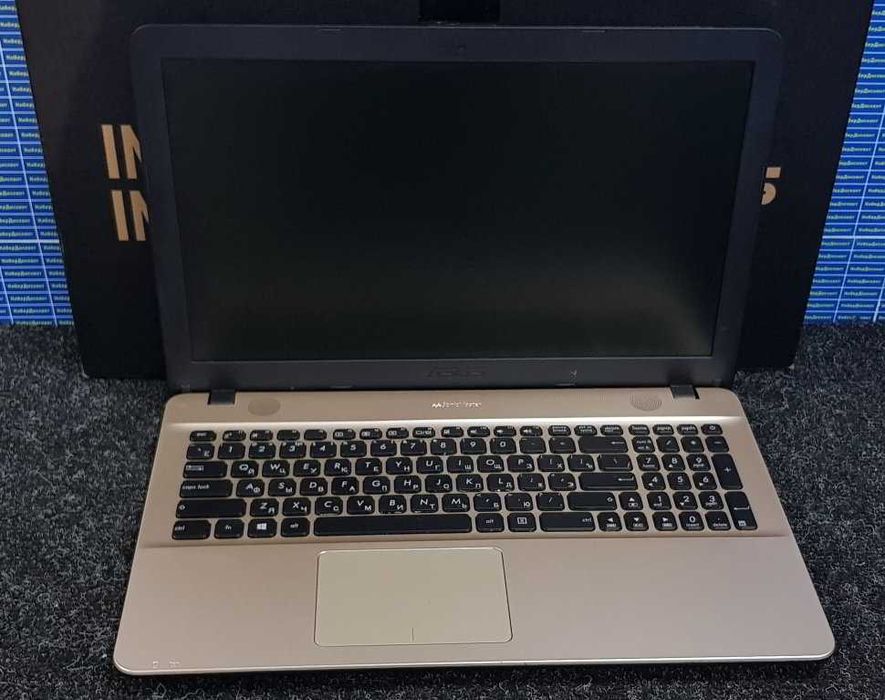 Ноутбук Asus i5 -6 gen| 8 ГБ RAM | SSD 256 ГБ| GeForce 920MX