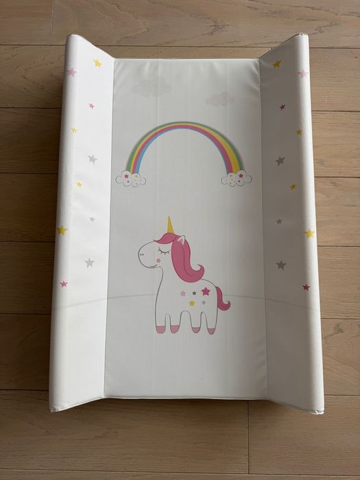 Salteluță de înfășat pentru bebeluși - Design Unicorn și Curcubeu