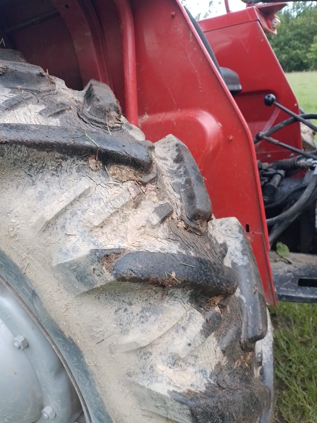 Vând Massey Ferguson 155