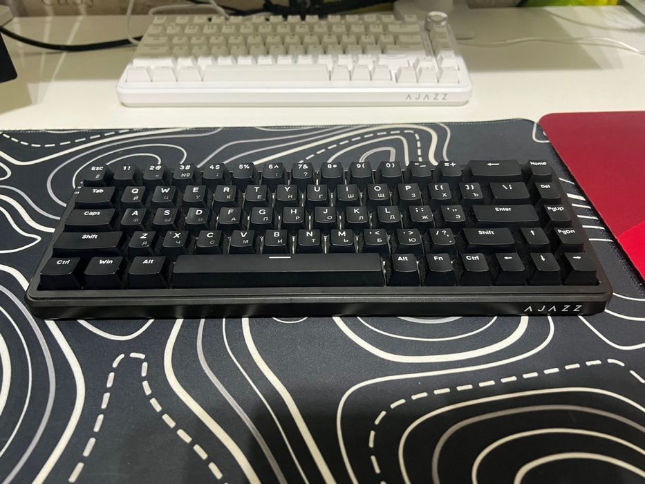 Продам клавиатуру ajazz ak680max