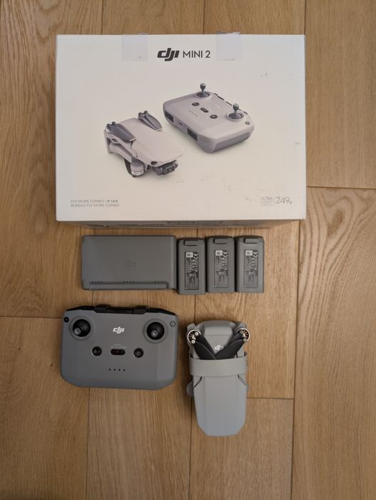 DJI Mini 2 fly more combo