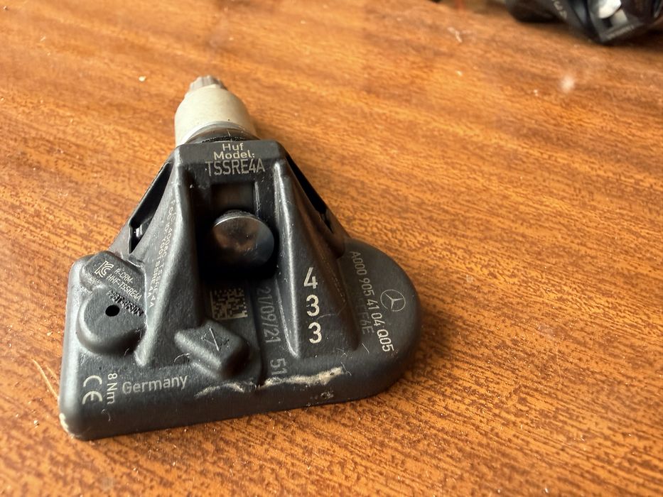 Датчици за налягане Мерцедес ОЕМ TPMS  A/B/CLA/GLA/GLB/GLE/GLS 433 MHZ