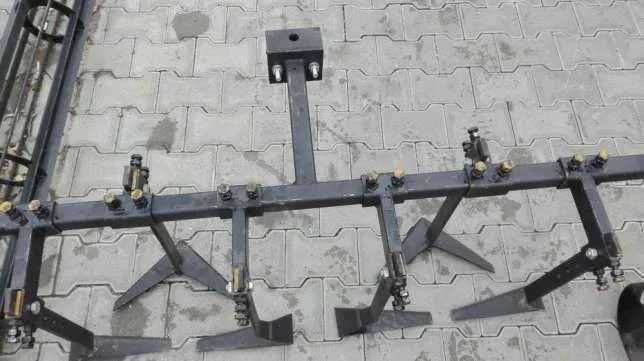 Prasitoare pe doua 2 randuri + cultivator motocultor / tractor mic