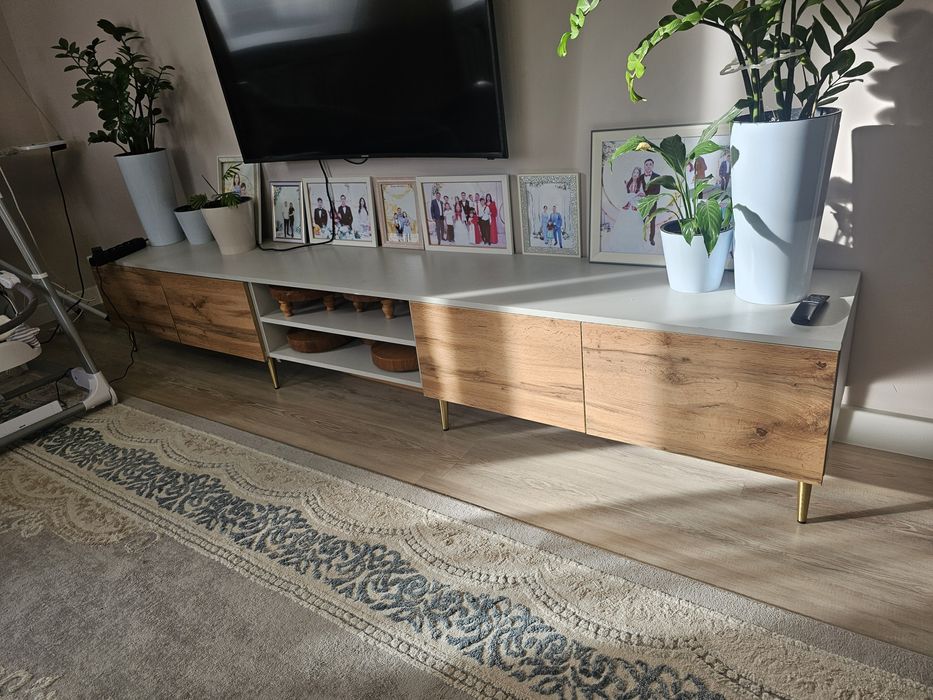 Продаю тумбу род телевизор