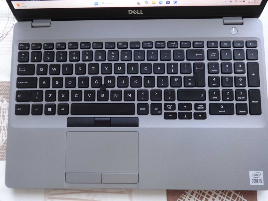 Лаптоп Dell Precision 3550 i5-10210U до 4.2GHz/RAM16GB/Quadro P520 2GB