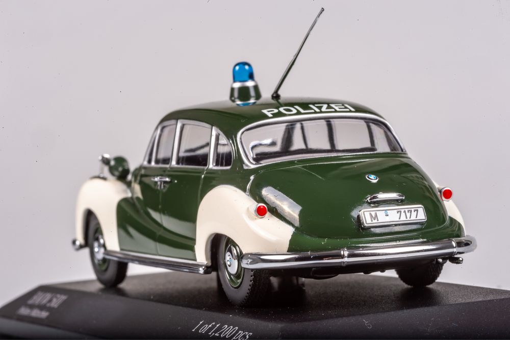 1/43 macheta BMW 501 Polizei munchen - minichamps