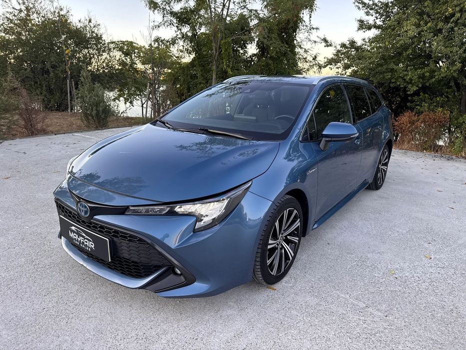 Toyota Corolla 1.8 Hybrid Business , Piele , Incalzire / Credit auto / TVA deductibil