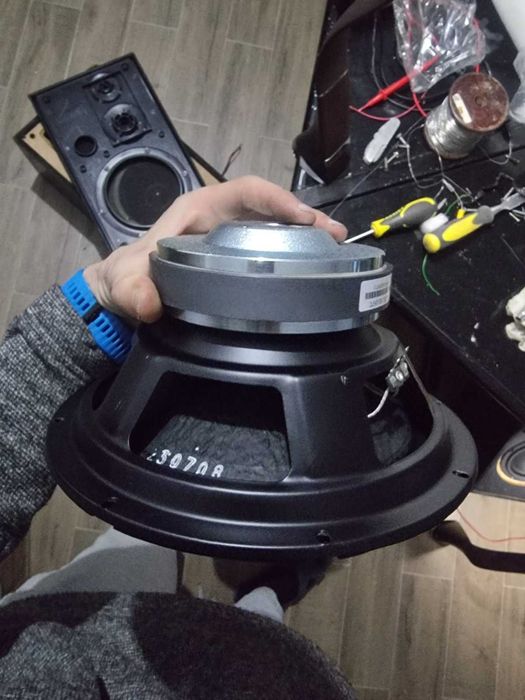 Обновяване на колони аудио системи за коли , смяна говорители